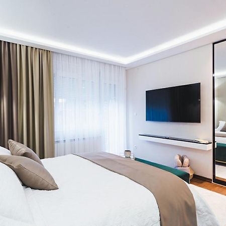 Majestic Apartment Ягодина Екстериор снимка